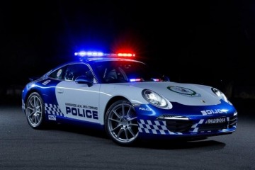 Австралийские полицейские пересели на Porsche 911 Carrera