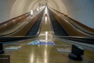 В московском метро заработал самый длинный в мире эскалатор