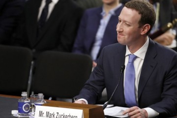 Сотрудники Фейсбука пали духом из-за русских троллей
