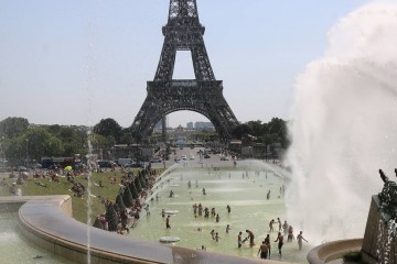 Аномальная жара в Париже ставит новые рекорды