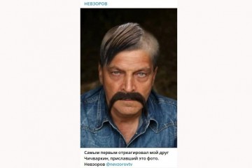 Украинцы назвали «дном» решение Зеленского о выдаче паспорта иноагенту Невзорову
