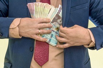Рост доходов петербуржцев несравним с уровнем инфляции и новых зарплат чиновников