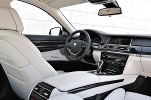 Новая BMW 7-series скоро появится в продаже