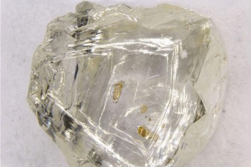 Рост алмазов продолжается миллиарды лет