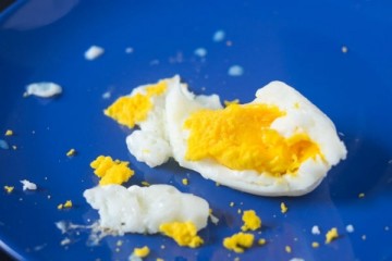 Нарушение слуха из-за взрыва яйца во рту маловероятно