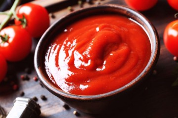 Испанские ученые: кетчуп защищает от рака желудка и кишечника