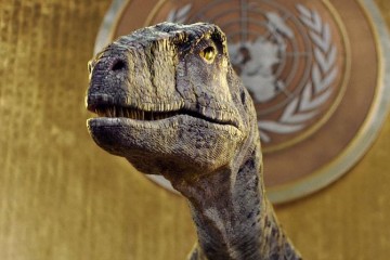 Динозавр выступил перед Генассамблеей ООН
