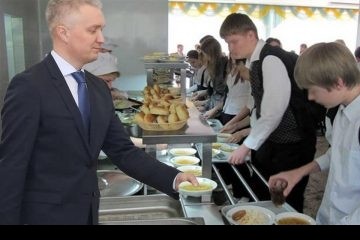 Отказ от реформ Барабанщикова дорого обошелся сфере школьного питания Петербурга