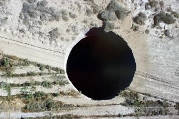 В Чили только что разверзлась гигантская дыра в земле
