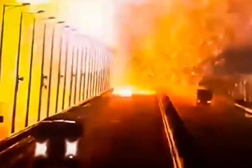 Взрыв Крымского моста создал многокилометровую пробку