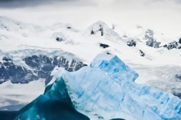Исследователи обнаружили подо льдом Антарктиды неизвестную скрытую реку