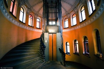 Следком проверит жалобы на неработающие лифты в доме блокадников Петербурга