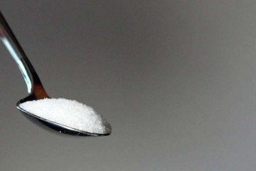 Популярный заменитель сахара оказался разрушителем ДНК