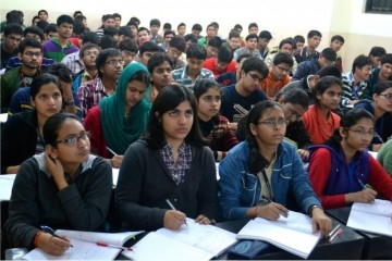Для индийских студентов вводится новый режим: «Полдня учеба, полдня развлечение»