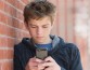 Постоянное использование смартфона делает подростка несчастным